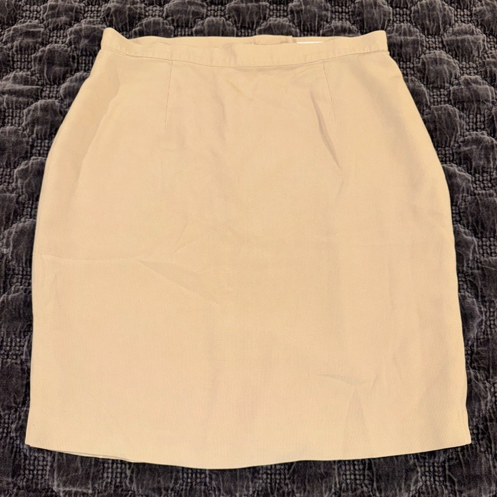 ❌SOLD❌Talbots 100% Silk Ribbed Vintage Cream Skirt